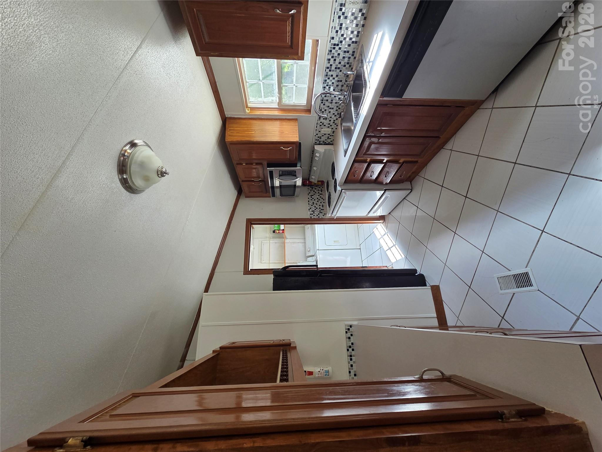 117 Nakoma Place Property Photo 29