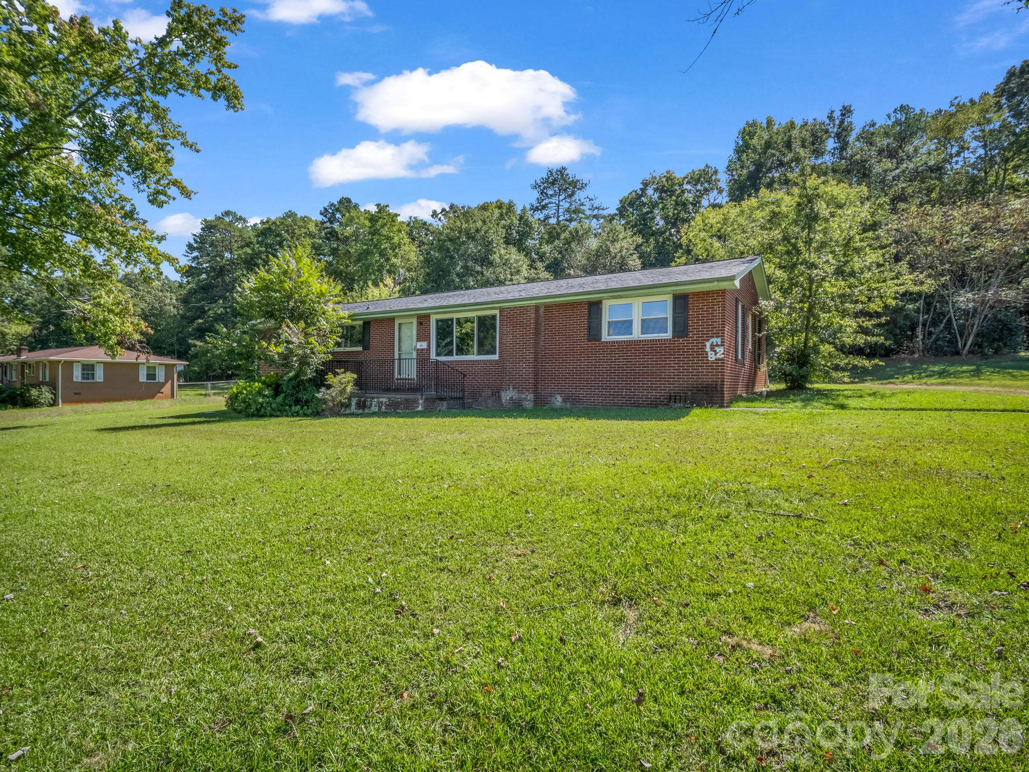 182 Longview Drive Property Photo 3