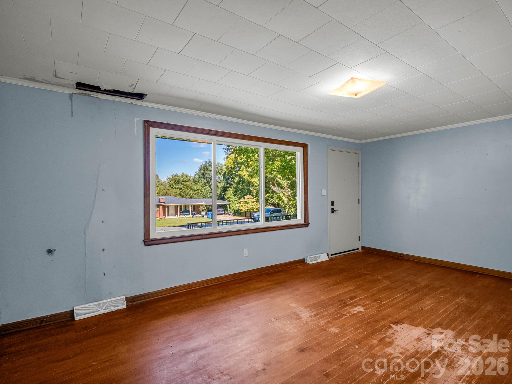 182 Longview Drive Property Photo 9