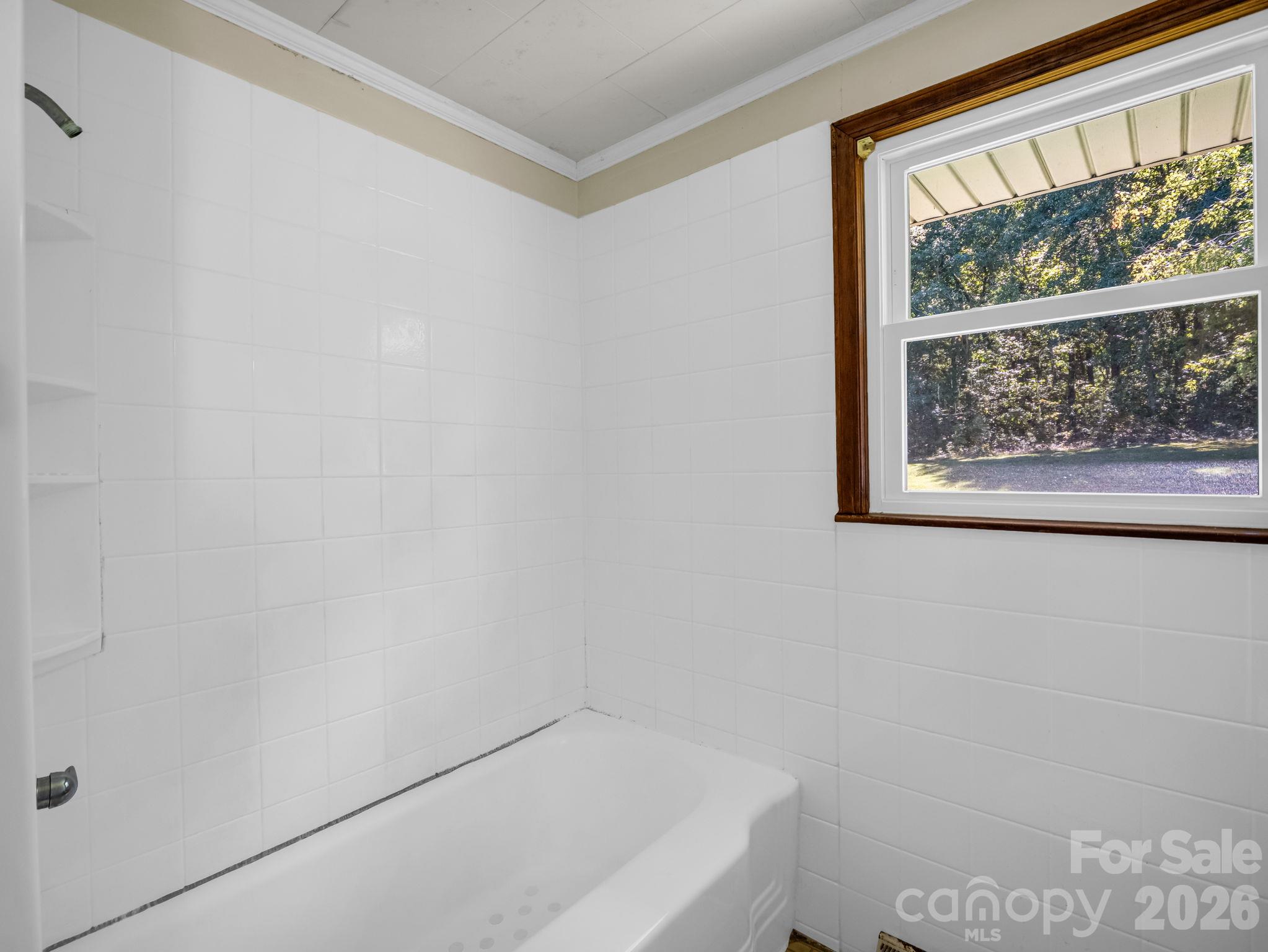 182 Longview Drive Property Photo 17