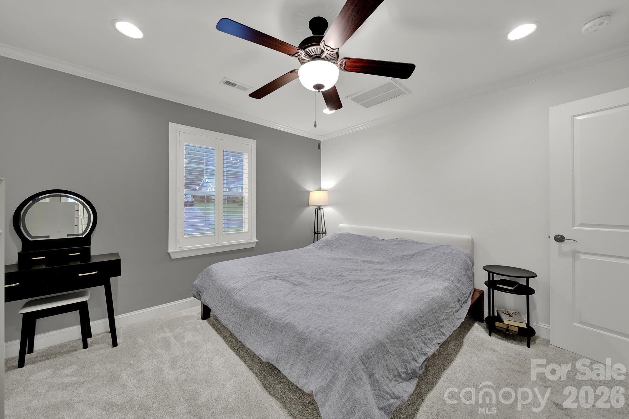 835 Everett Place Property Photo 13