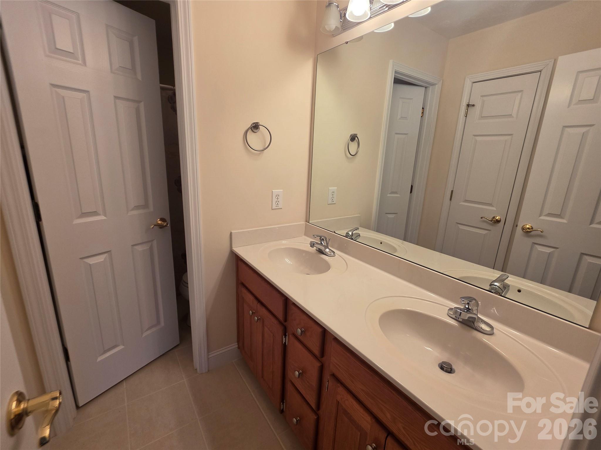 408 5th Avenue Property Photo 22