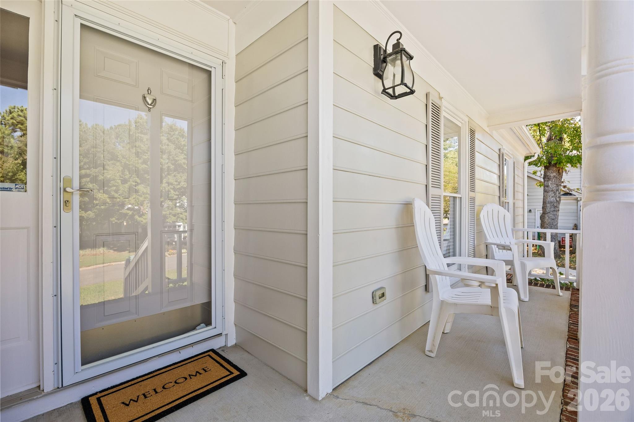 2916 Winghaven Lane Property Photo 4