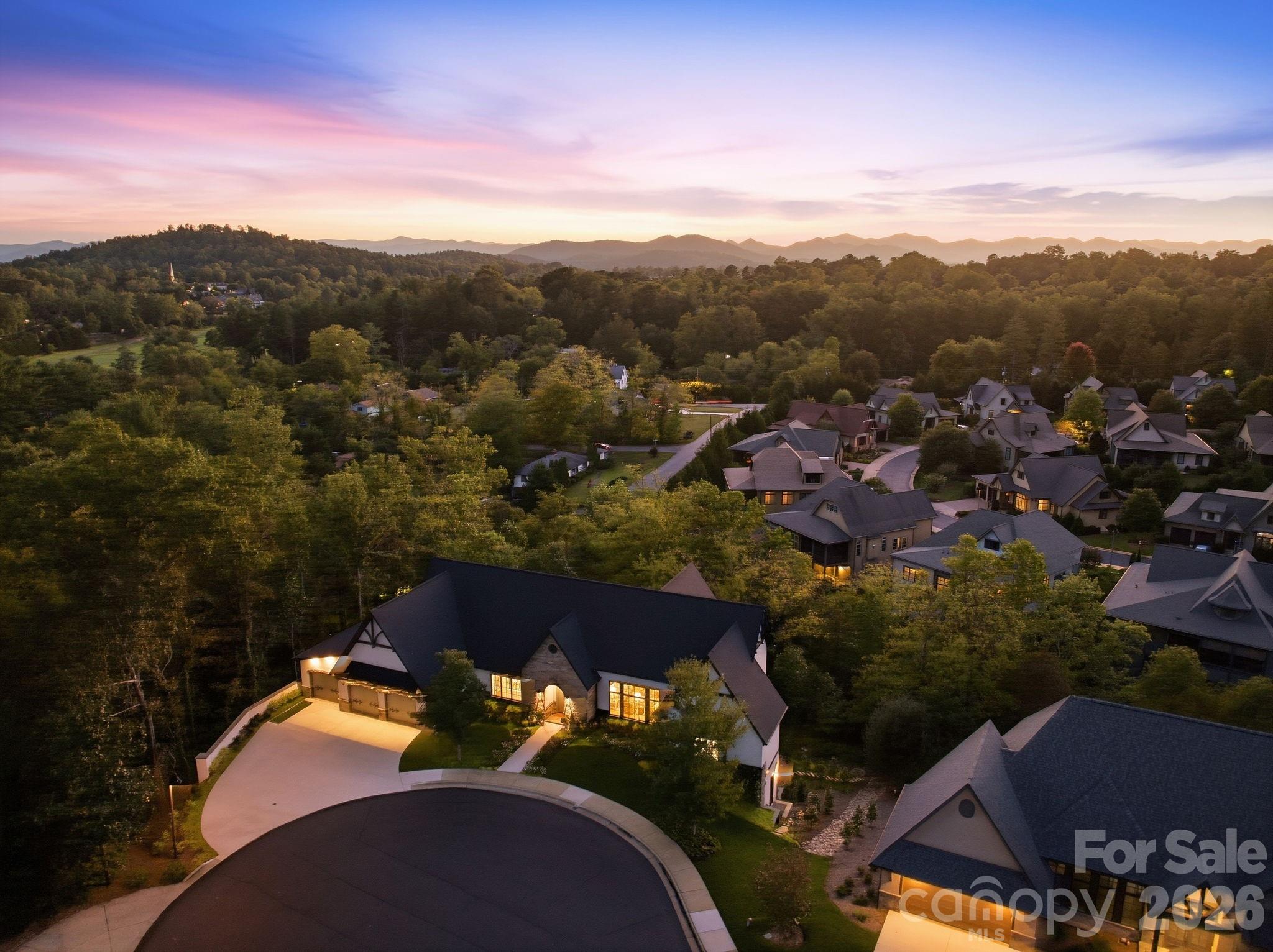 21 Evian Court Property Photo 3
