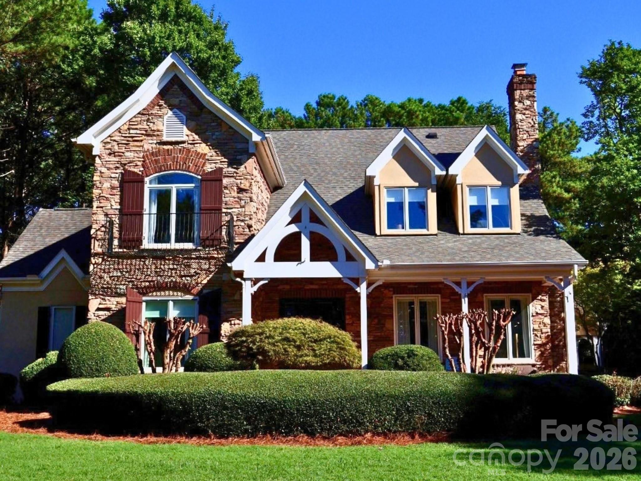 176 Vineyard Drive Property Photo 1