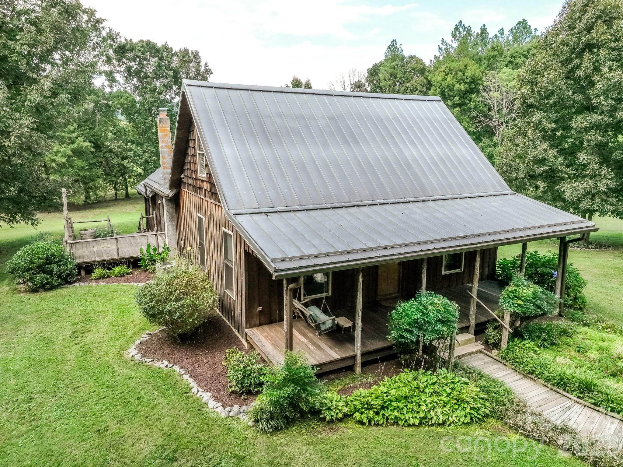 490 Bringle Ferry Road Property Photo 1