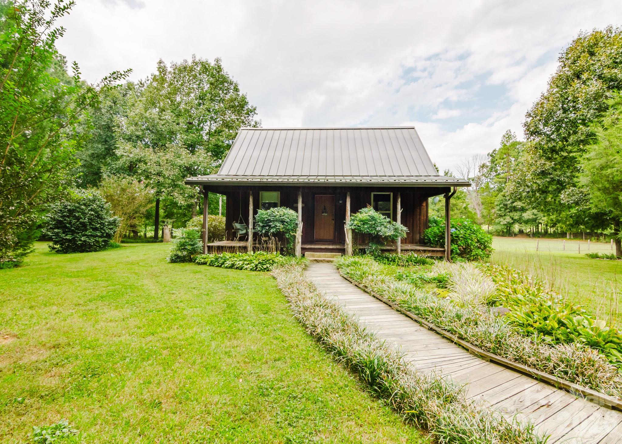 490 Bringle Ferry Road Property Photo 3