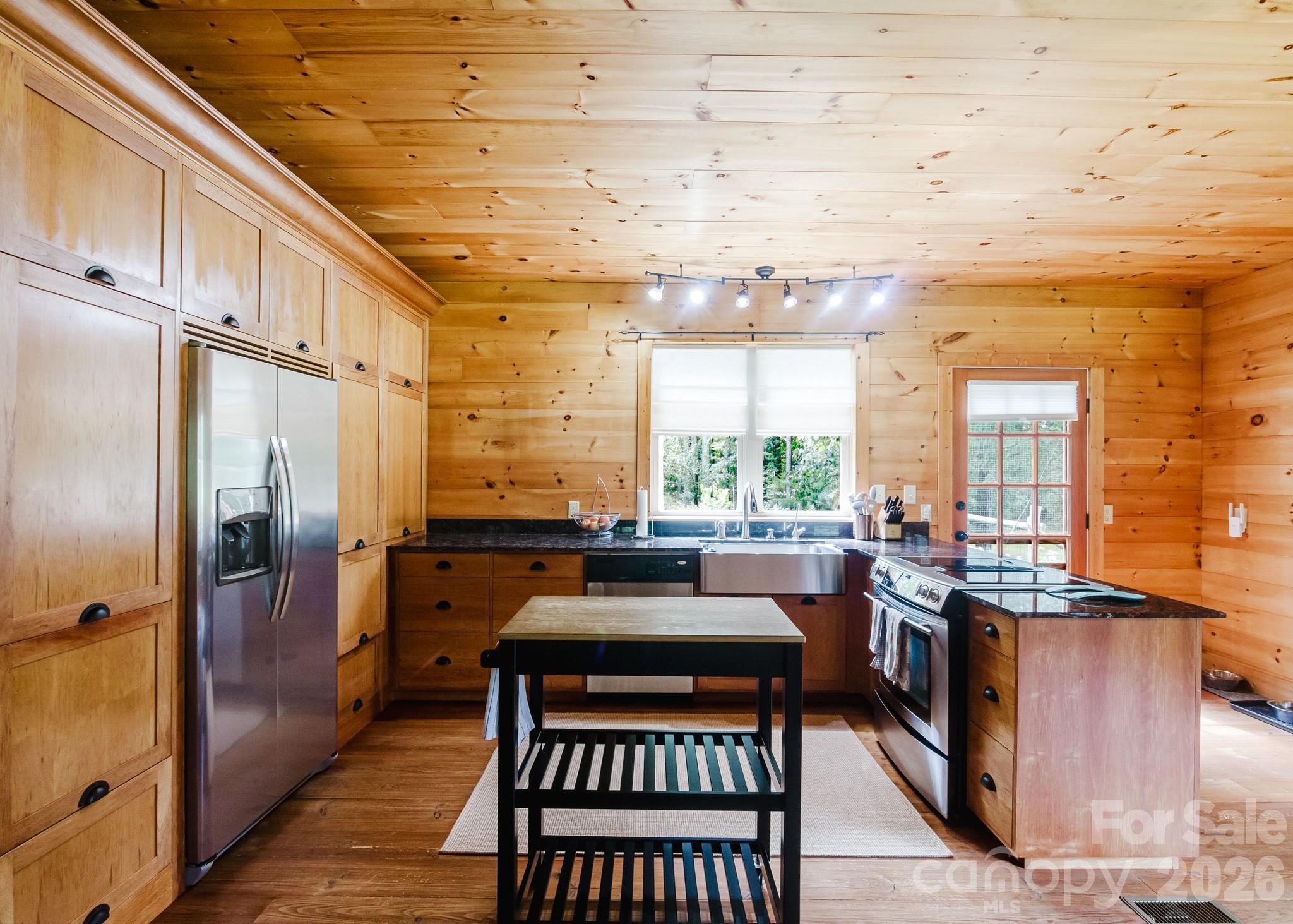 490 Bringle Ferry Road Property Photo 11