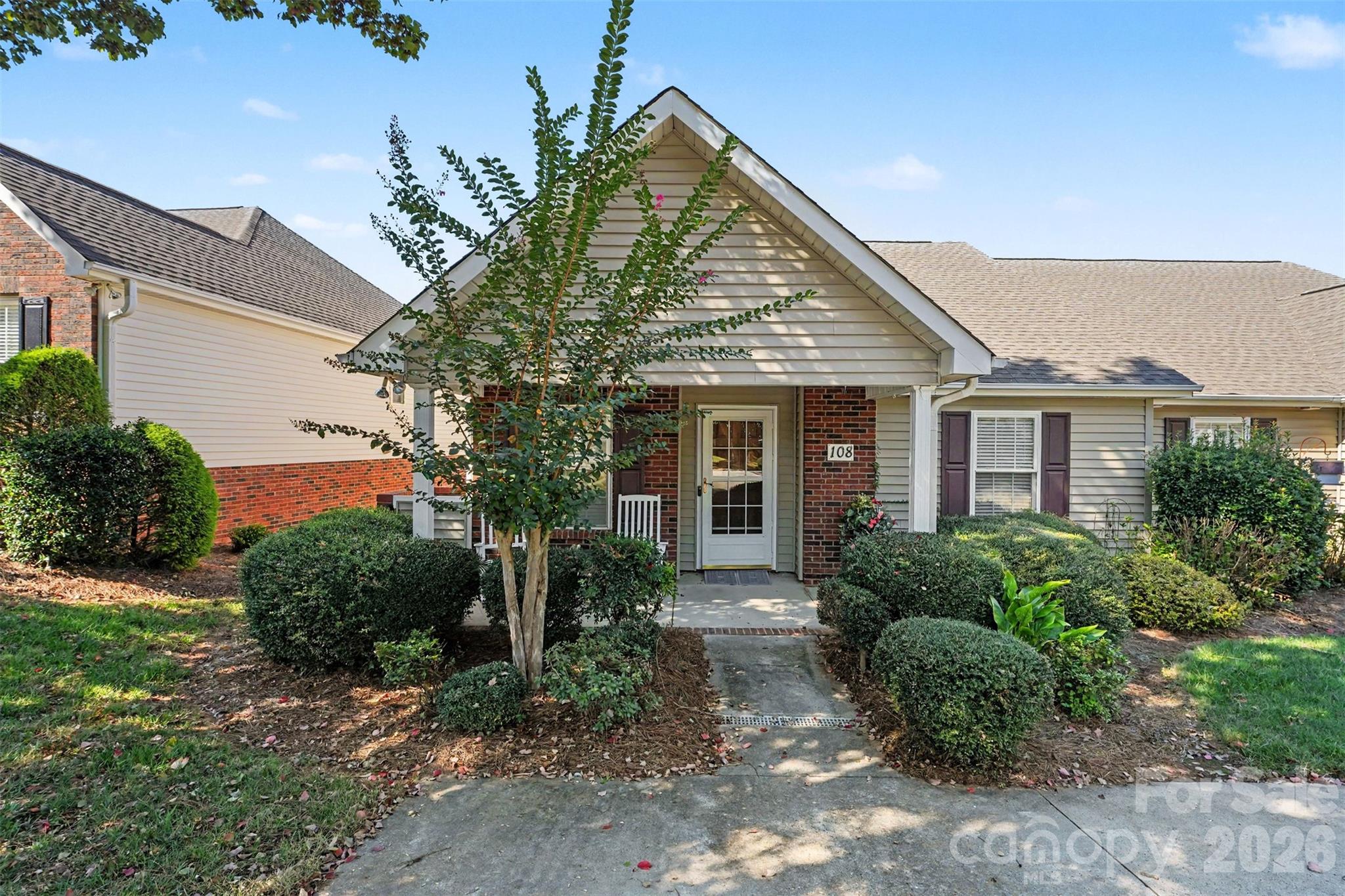 108 Bevington Way Property Photo 2