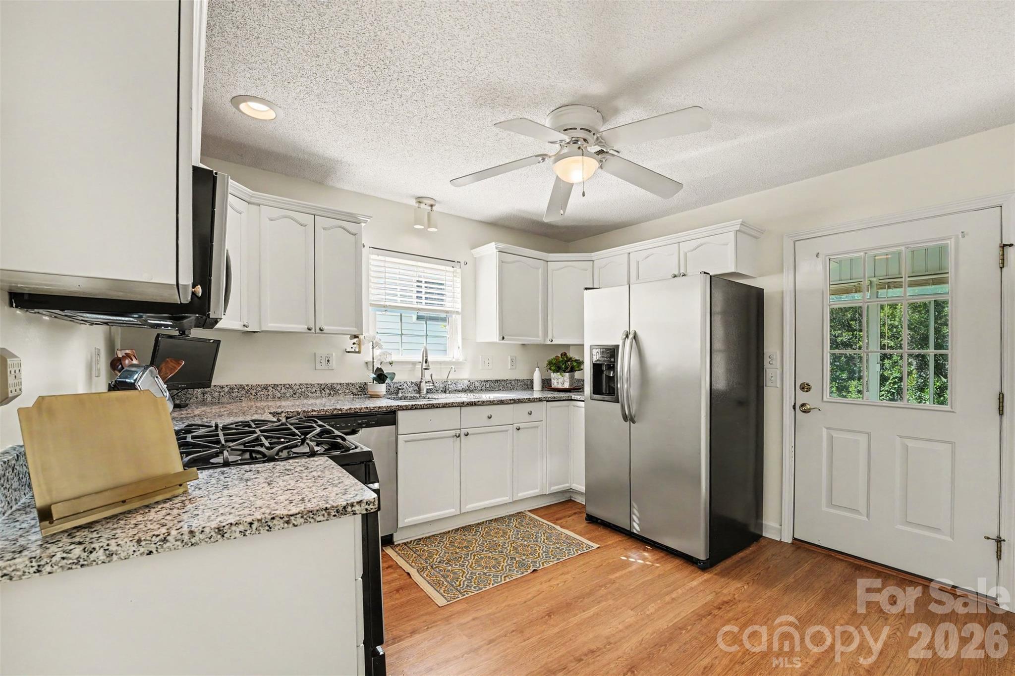 108 Bevington Way Property Photo 6