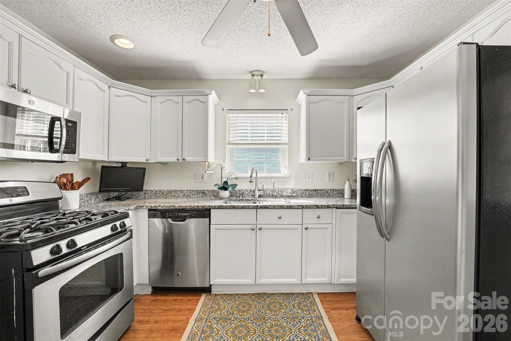108 Bevington Way Property Photo 7