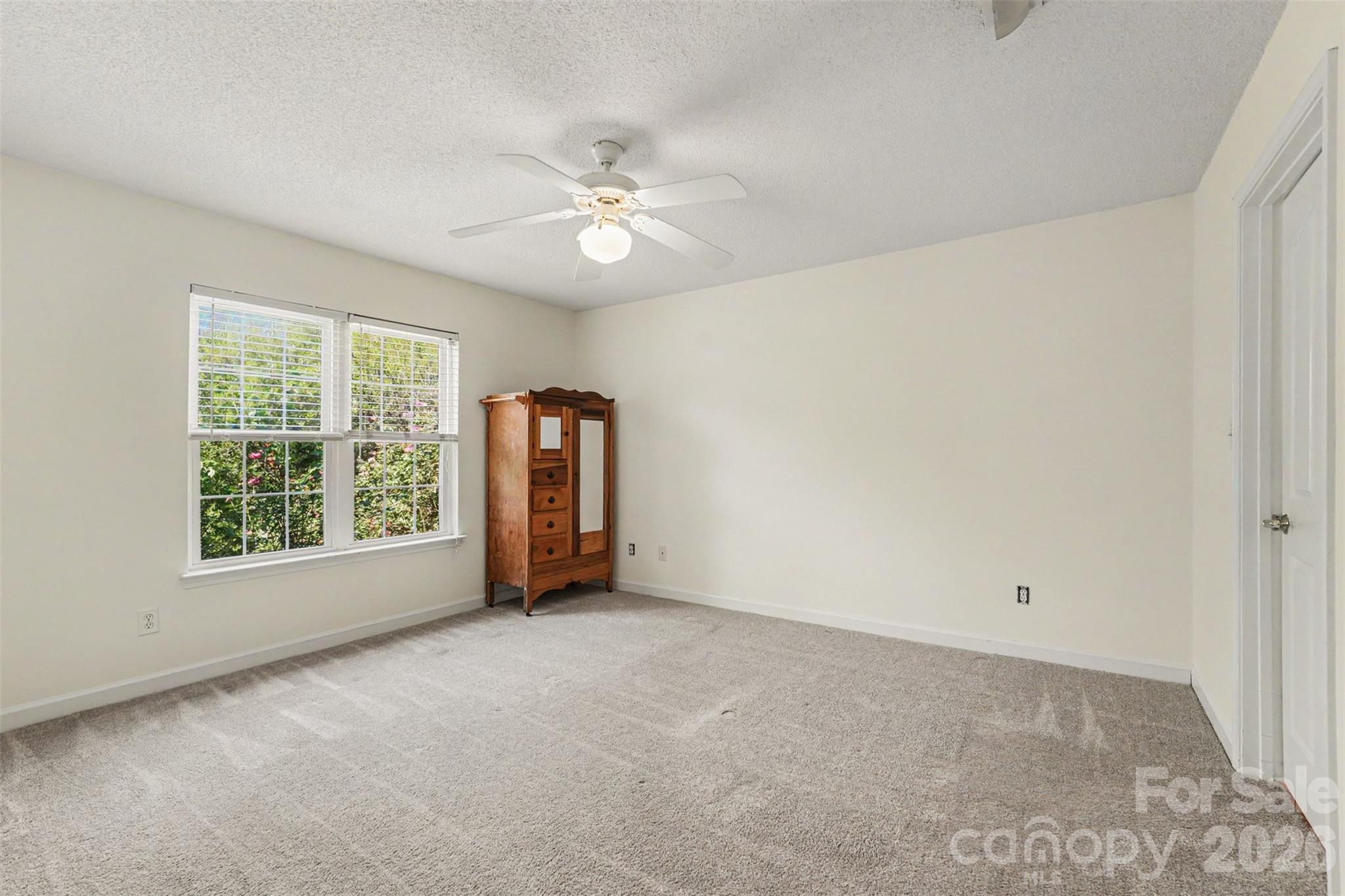 108 Bevington Way Property Photo 10