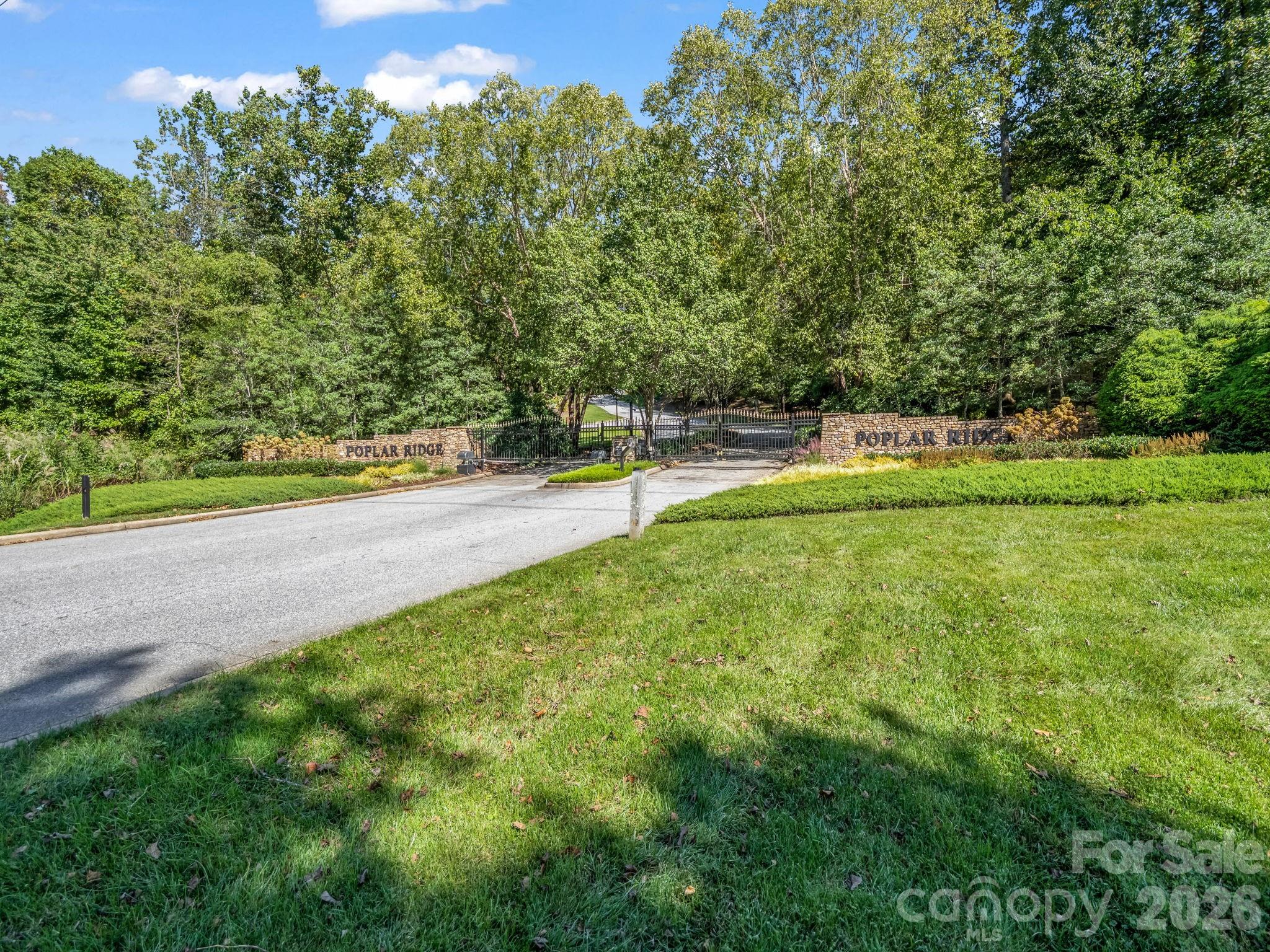 504 Barrington Drive Property Photo 36