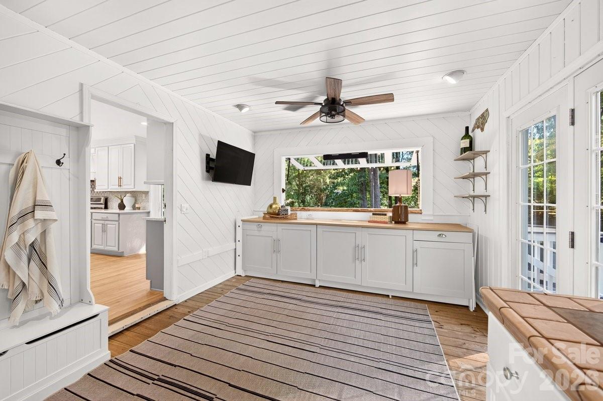 6607 Long Meadow Road Property Photo 23