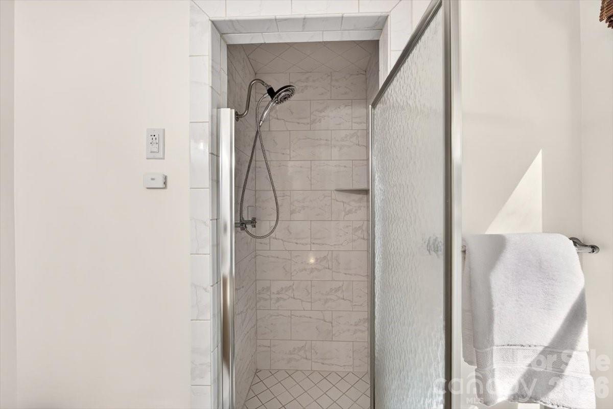 6607 Long Meadow Road Property Photo 30
