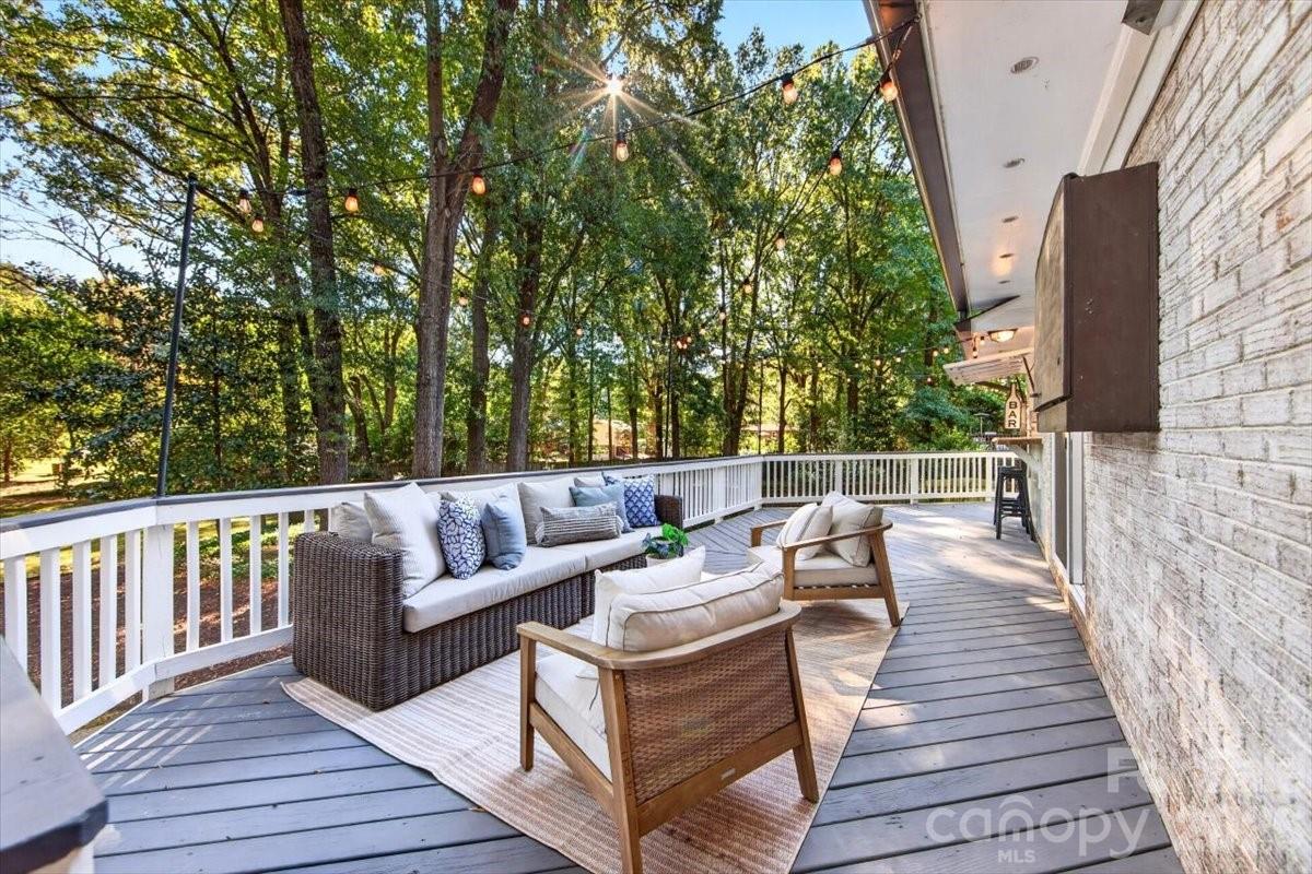 6607 Long Meadow Road Property Photo 44