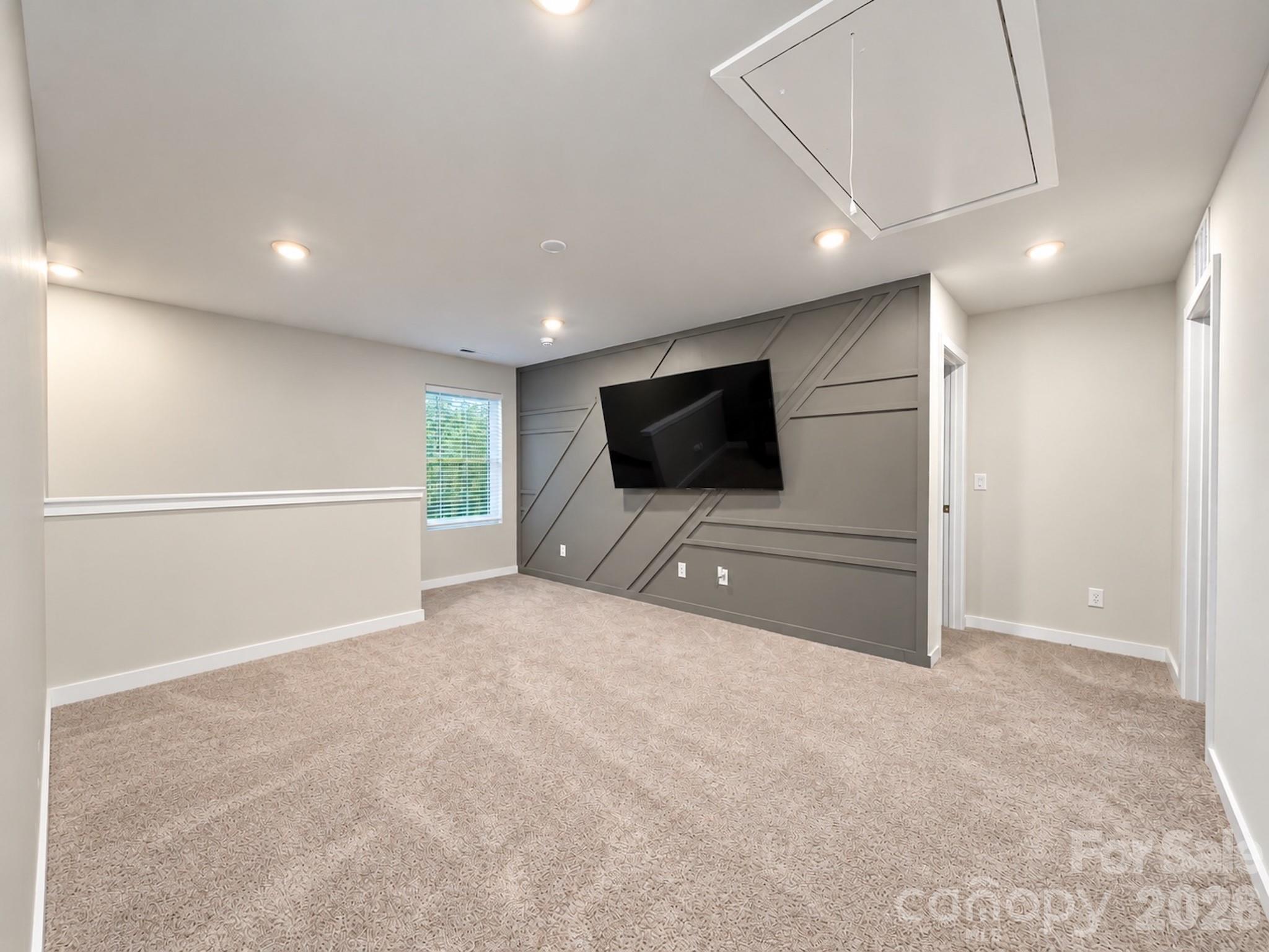 265 Bezelle Avenue Property Photo 21