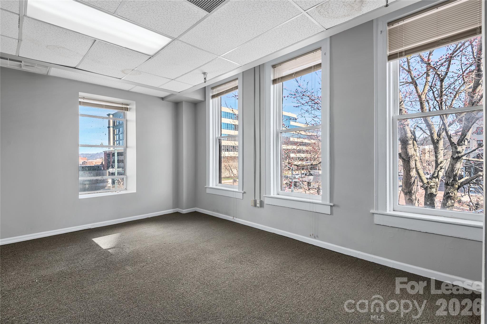 9 Sw Pack Square 210b Property Photo 7