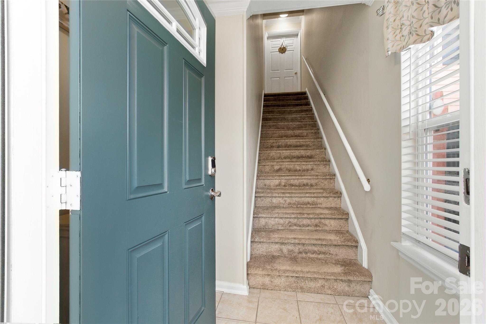 9328 S Vicksburg Park Court Property Photo 5