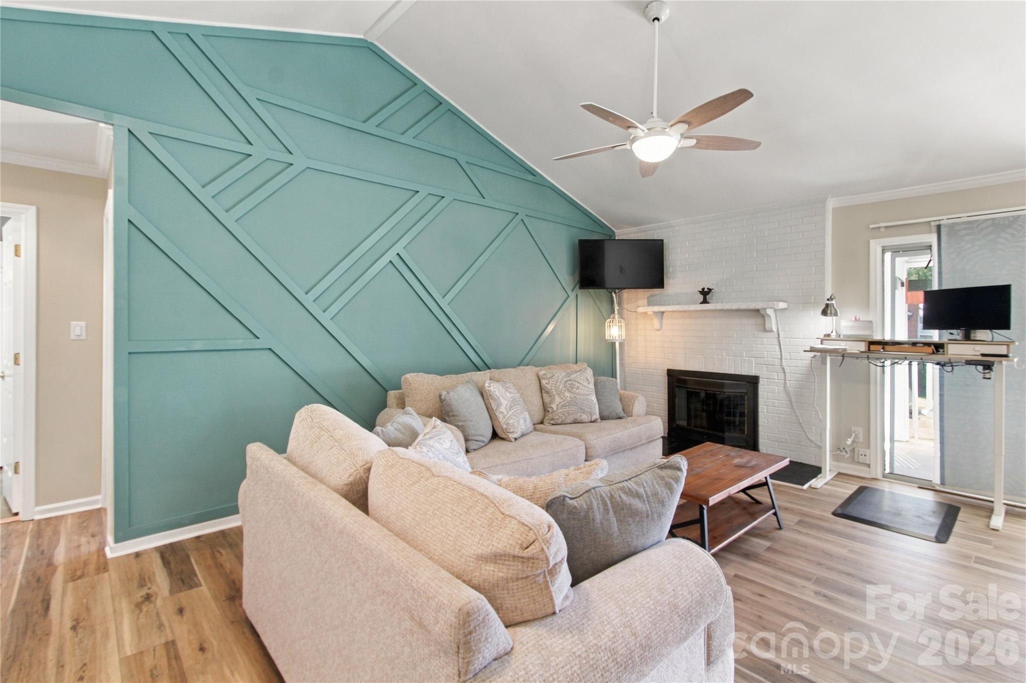 9328 S Vicksburg Park Court Property Photo 6
