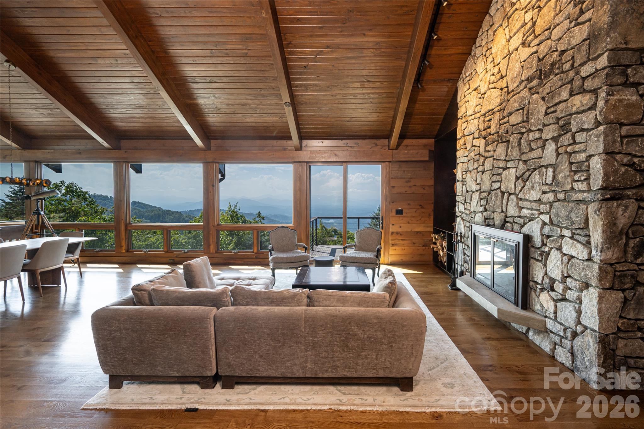 28 Peach Knob Drive Property Photo 4