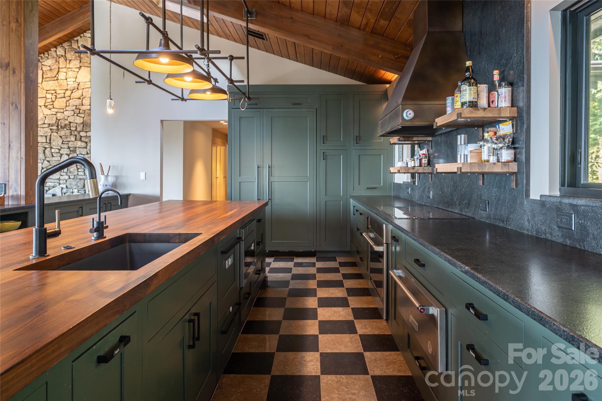 28 Peach Knob Drive Property Photo 16
