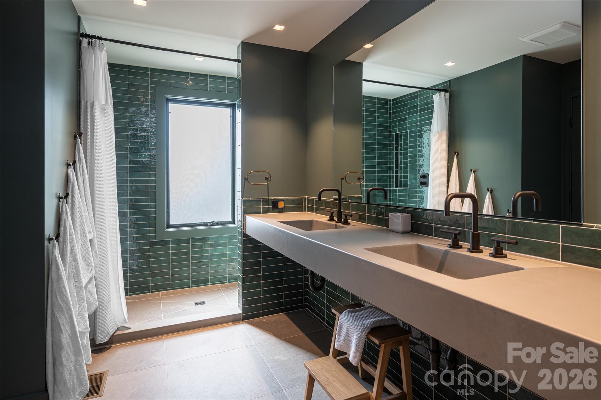 28 Peach Knob Drive Property Photo 43