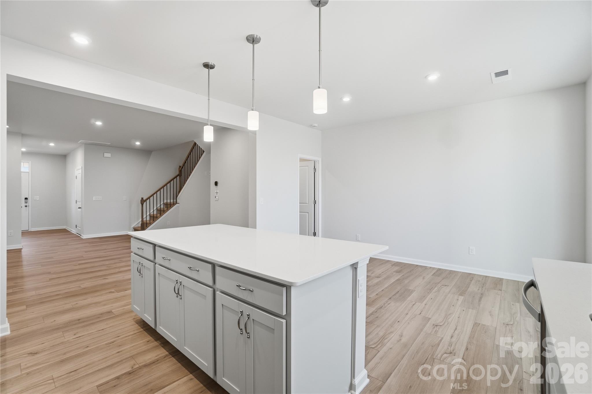 5212 Wyes Oak Lane Property Photo 8