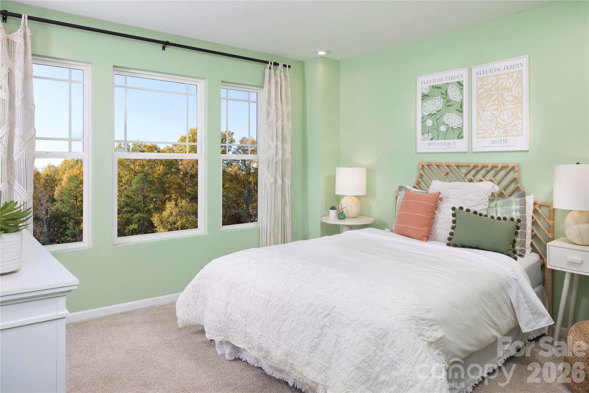 5222 Wyes Oak Lane Property Photo 8
