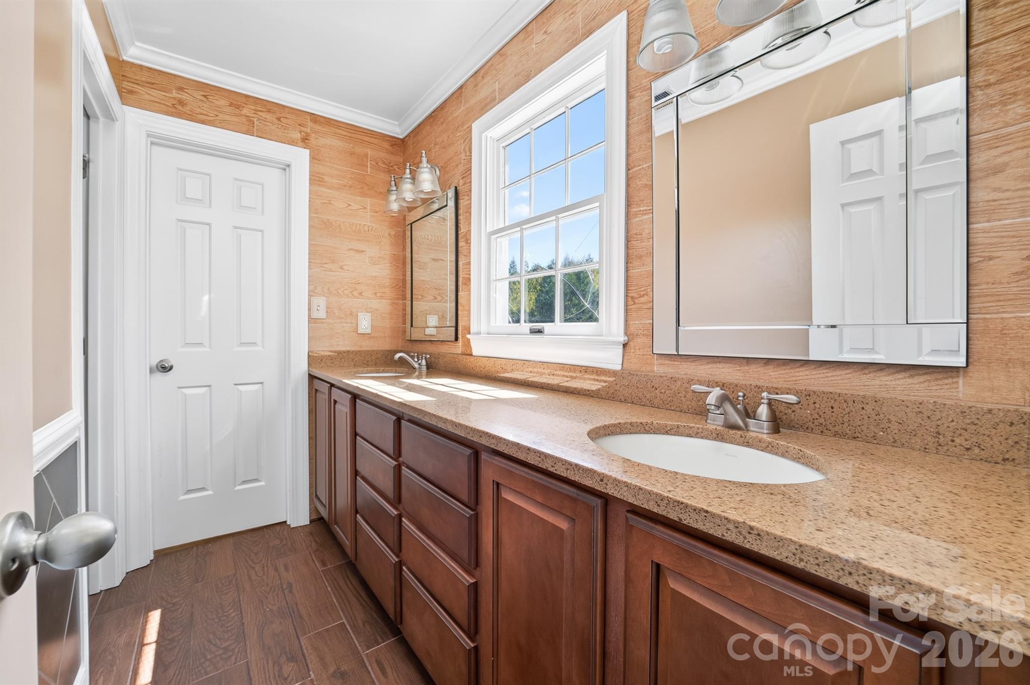 9702 Quail Cove Court Property Photo 29