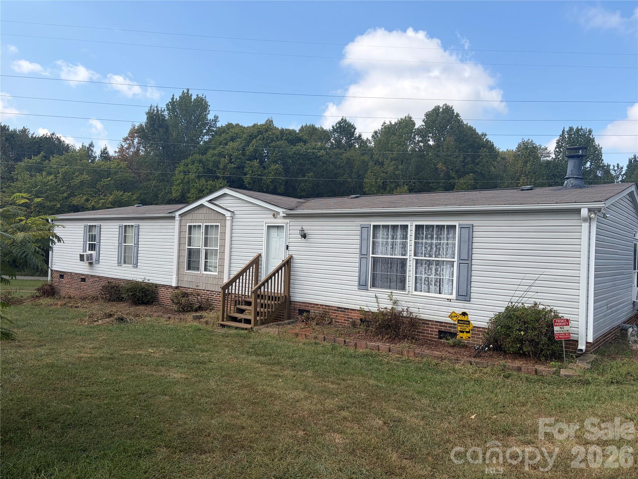 4009 Chestnut Woods Drive Property Photo 1
