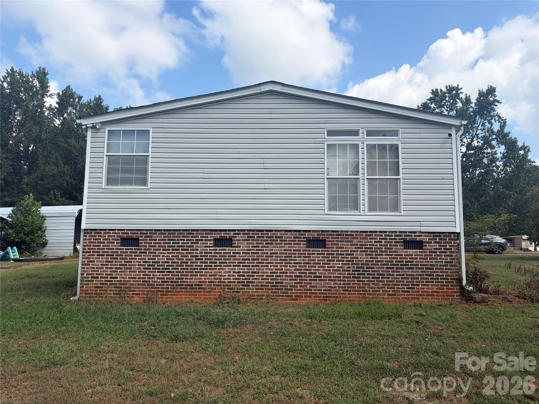 4009 Chestnut Woods Drive Property Photo 5