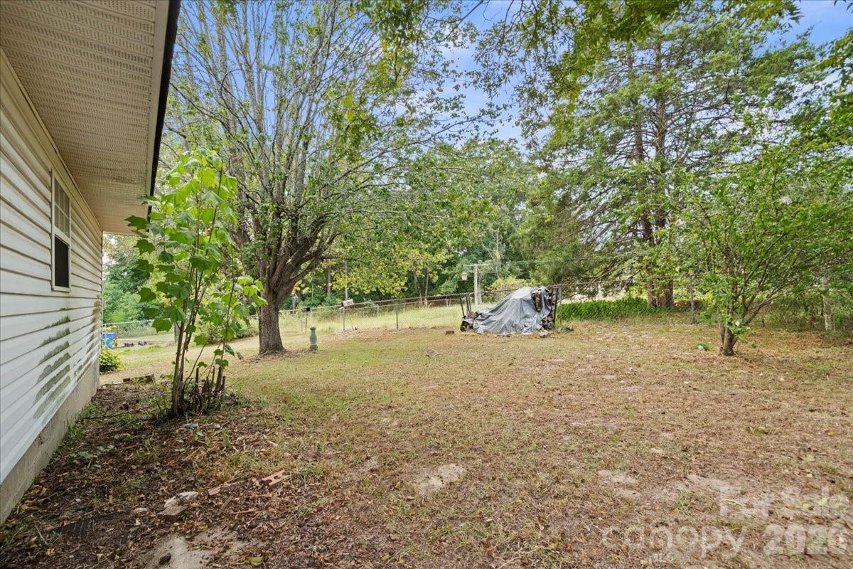 630 E Pigg Street Property Photo 29