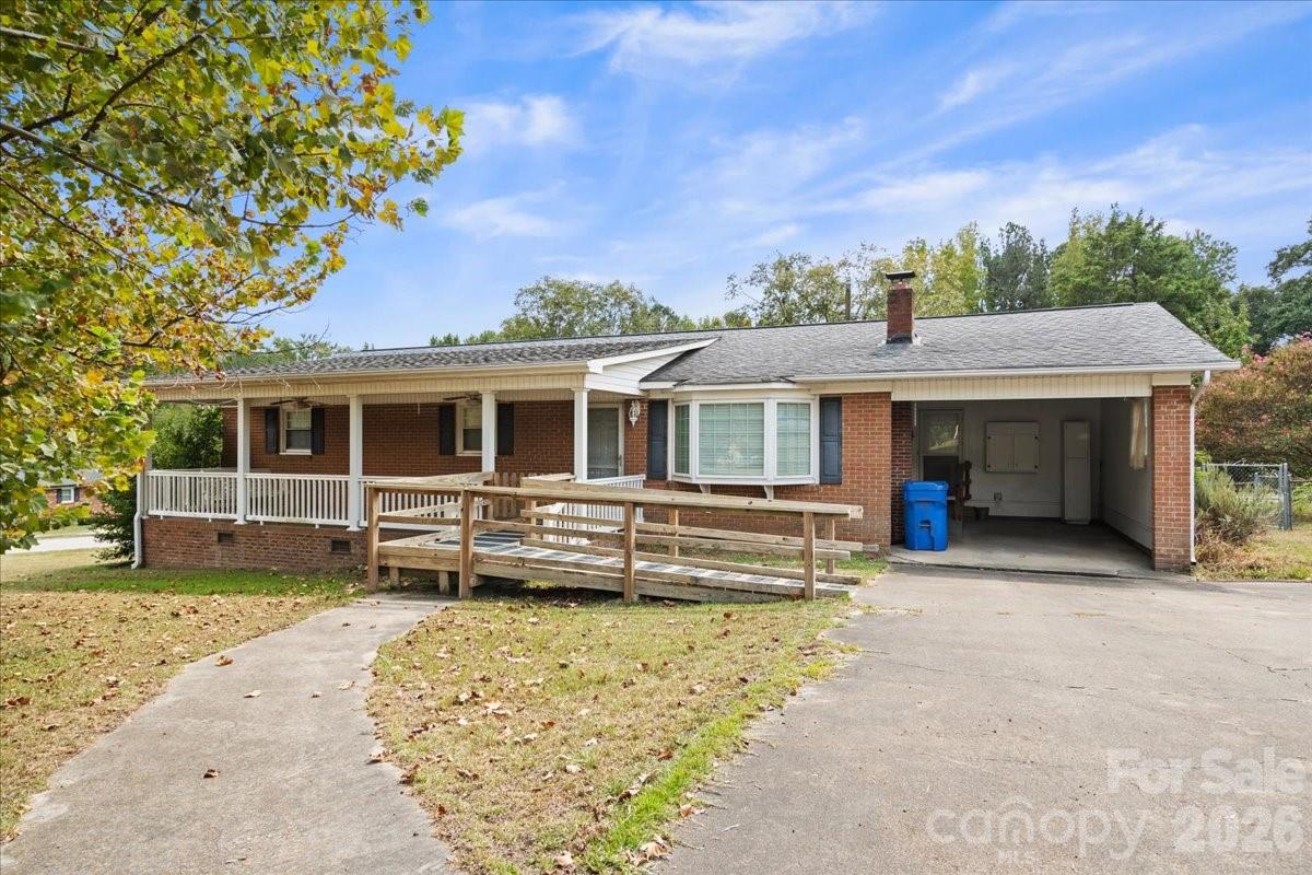 630 E Pigg Street Property Photo 33