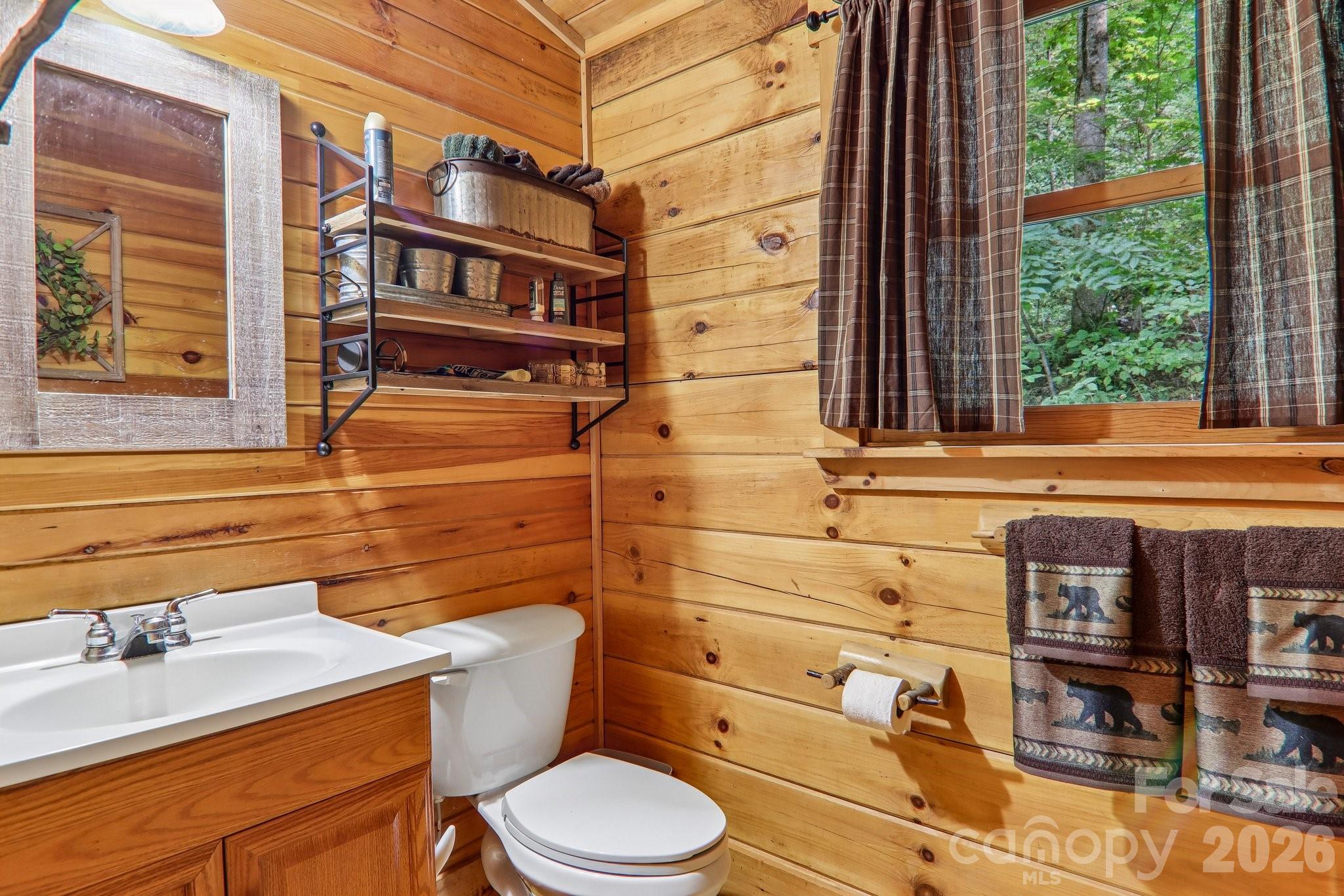 230 Forest Drive Property Photo 33