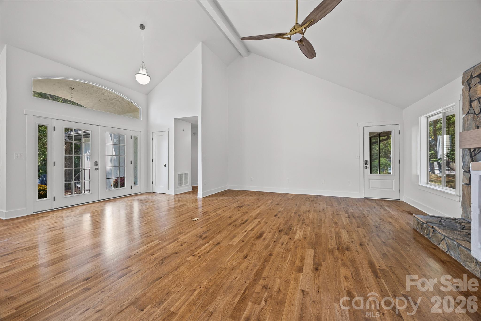 25002 Molokai Drive Property Photo 3