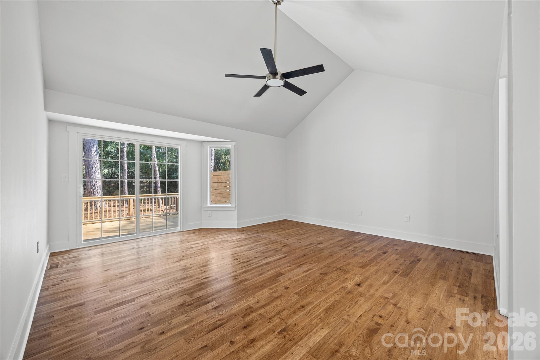 25002 Molokai Drive Property Photo 4