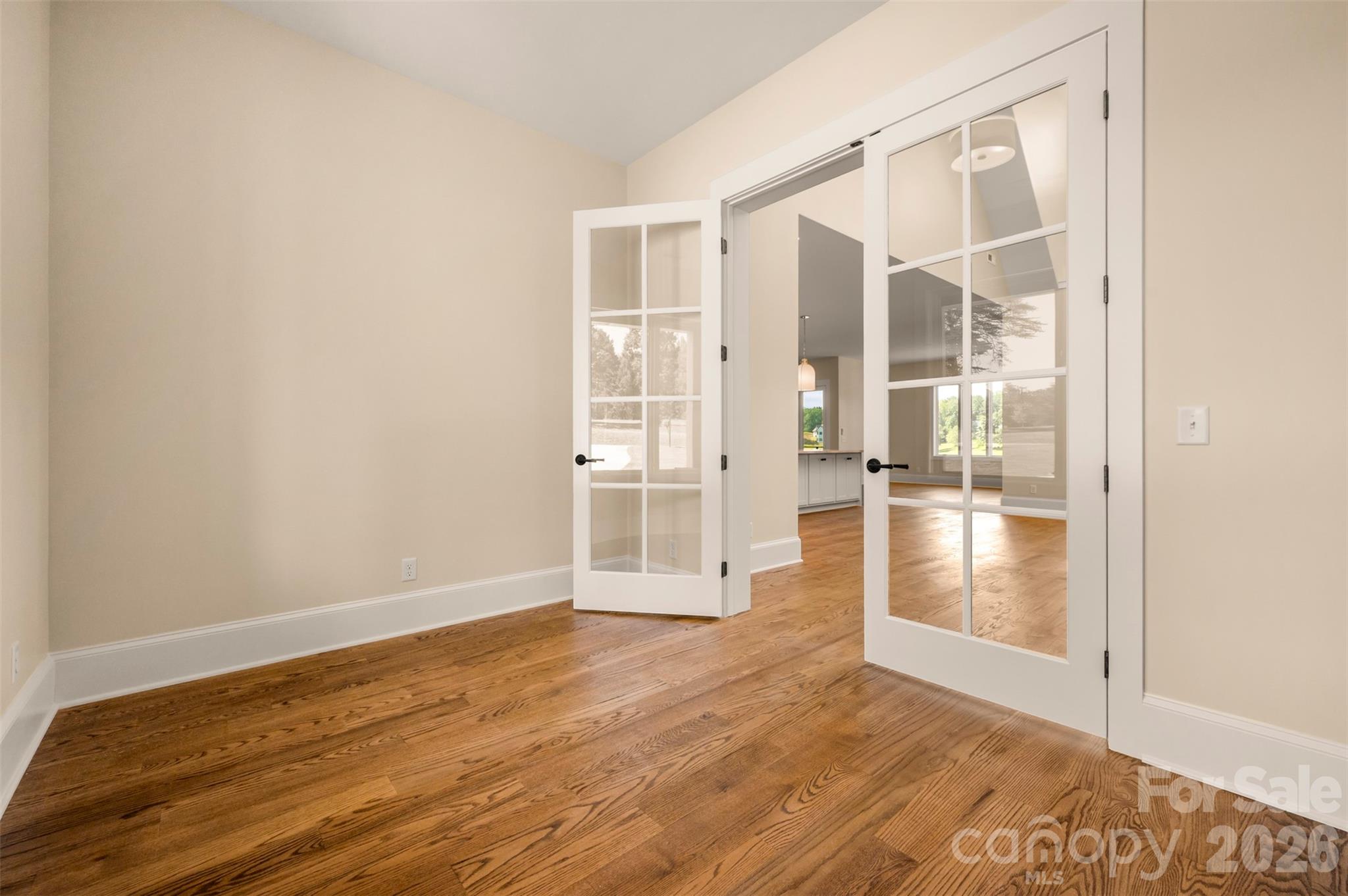 978 Mapleton Lane Property Photo 12