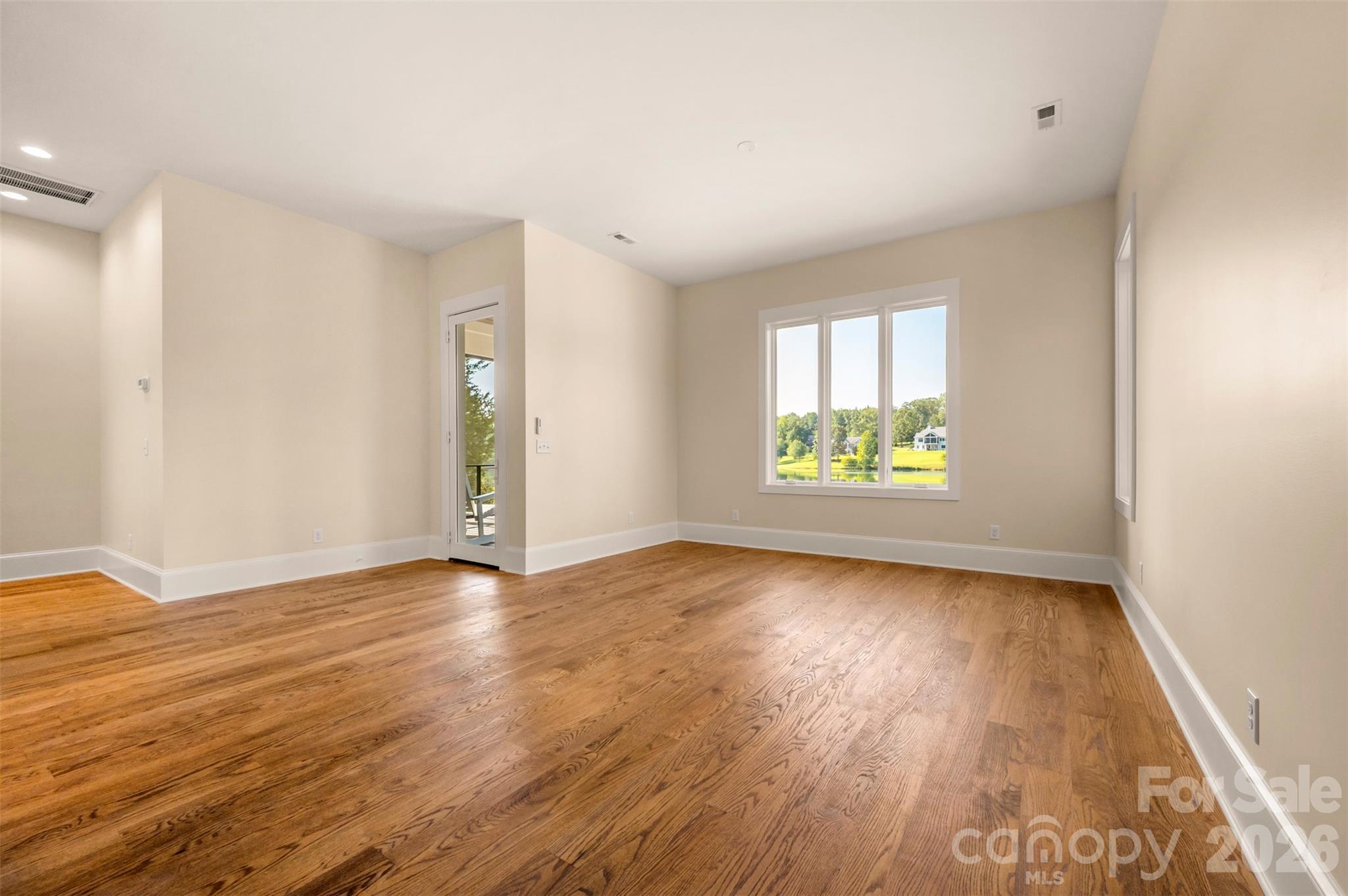 978 Mapleton Lane Property Photo 14