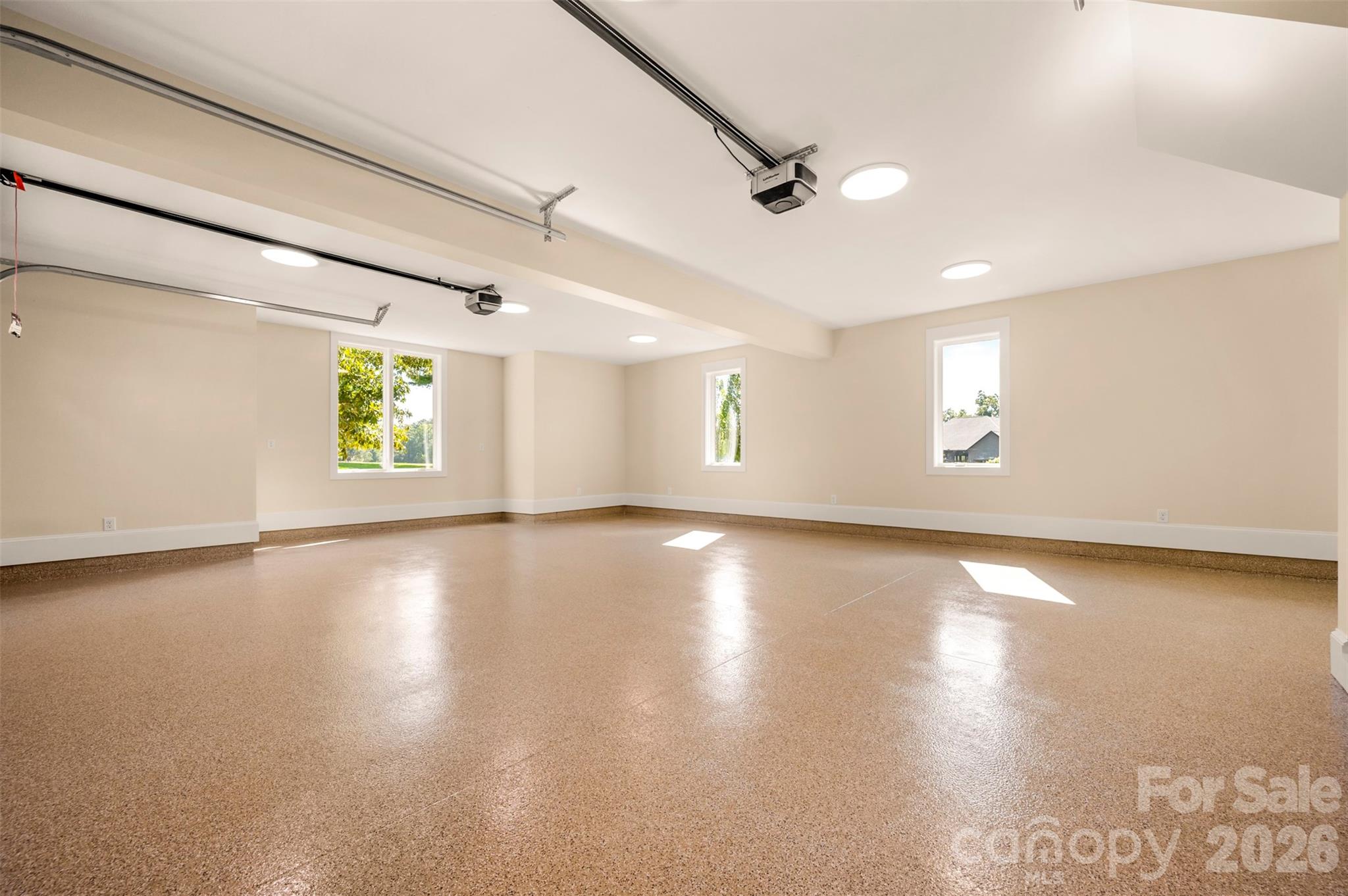 978 Mapleton Lane Property Photo 32