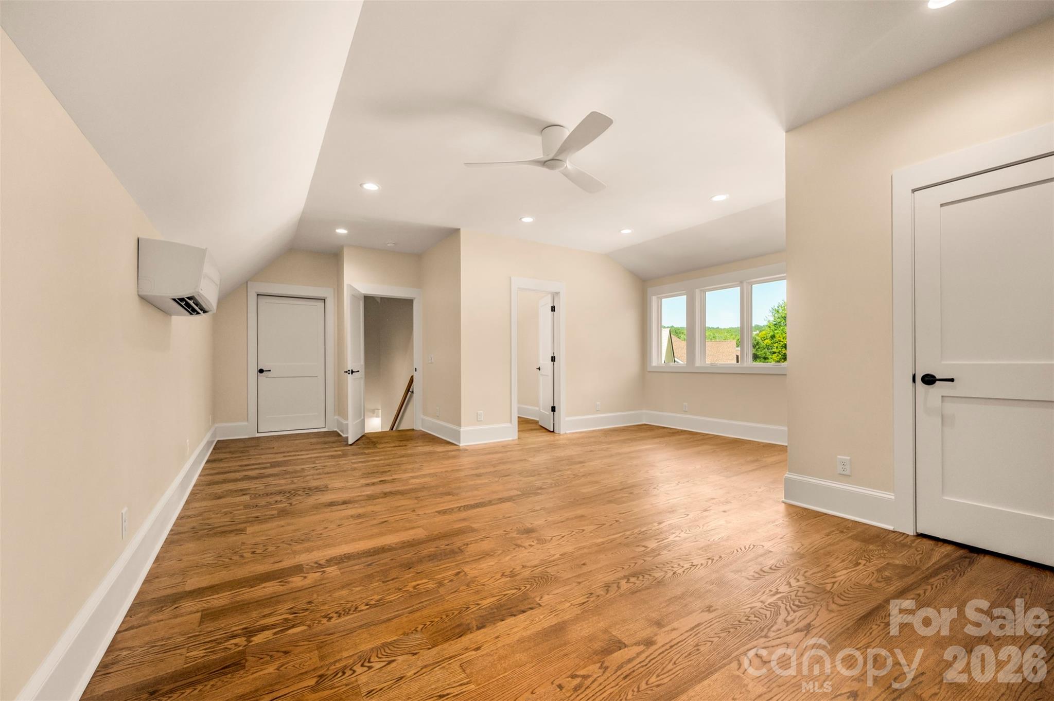978 Mapleton Lane Property Photo 35