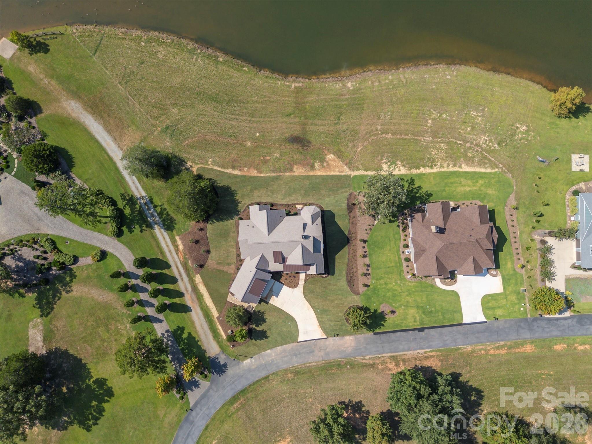 978 Mapleton Lane Property Photo 42