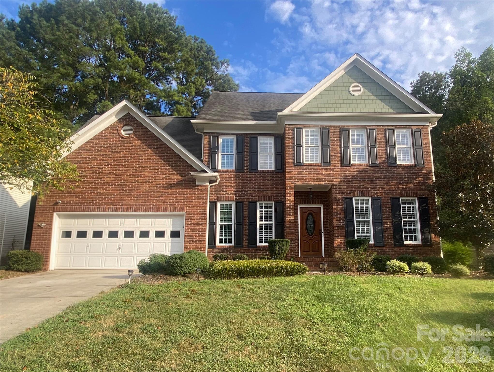 16908 Hampton Crossing Drive Property Photo 1