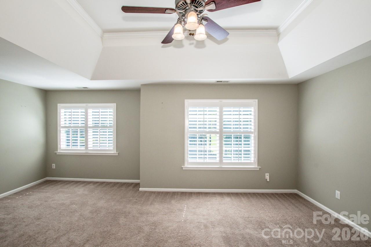 16908 Hampton Crossing Drive Property Photo 16