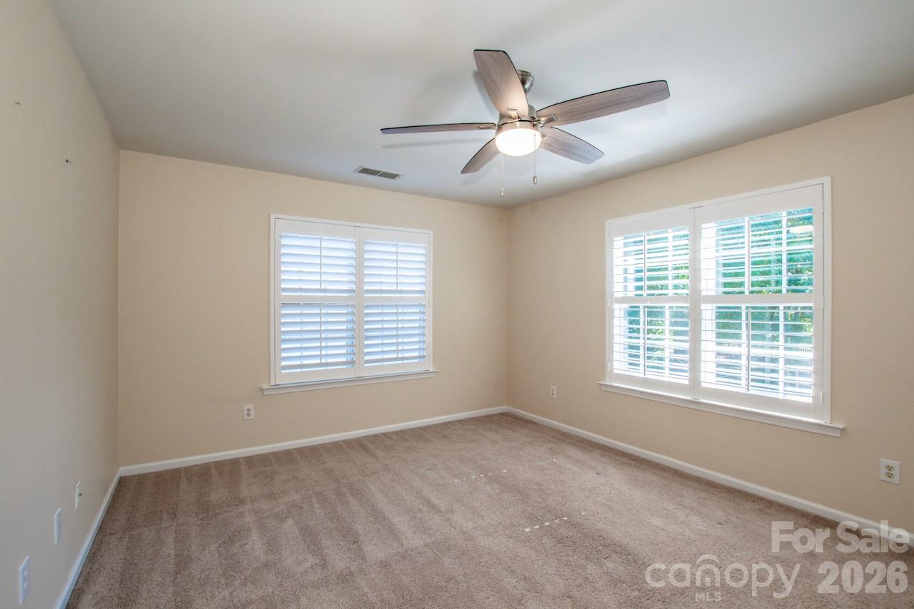 16908 Hampton Crossing Drive Property Photo 20