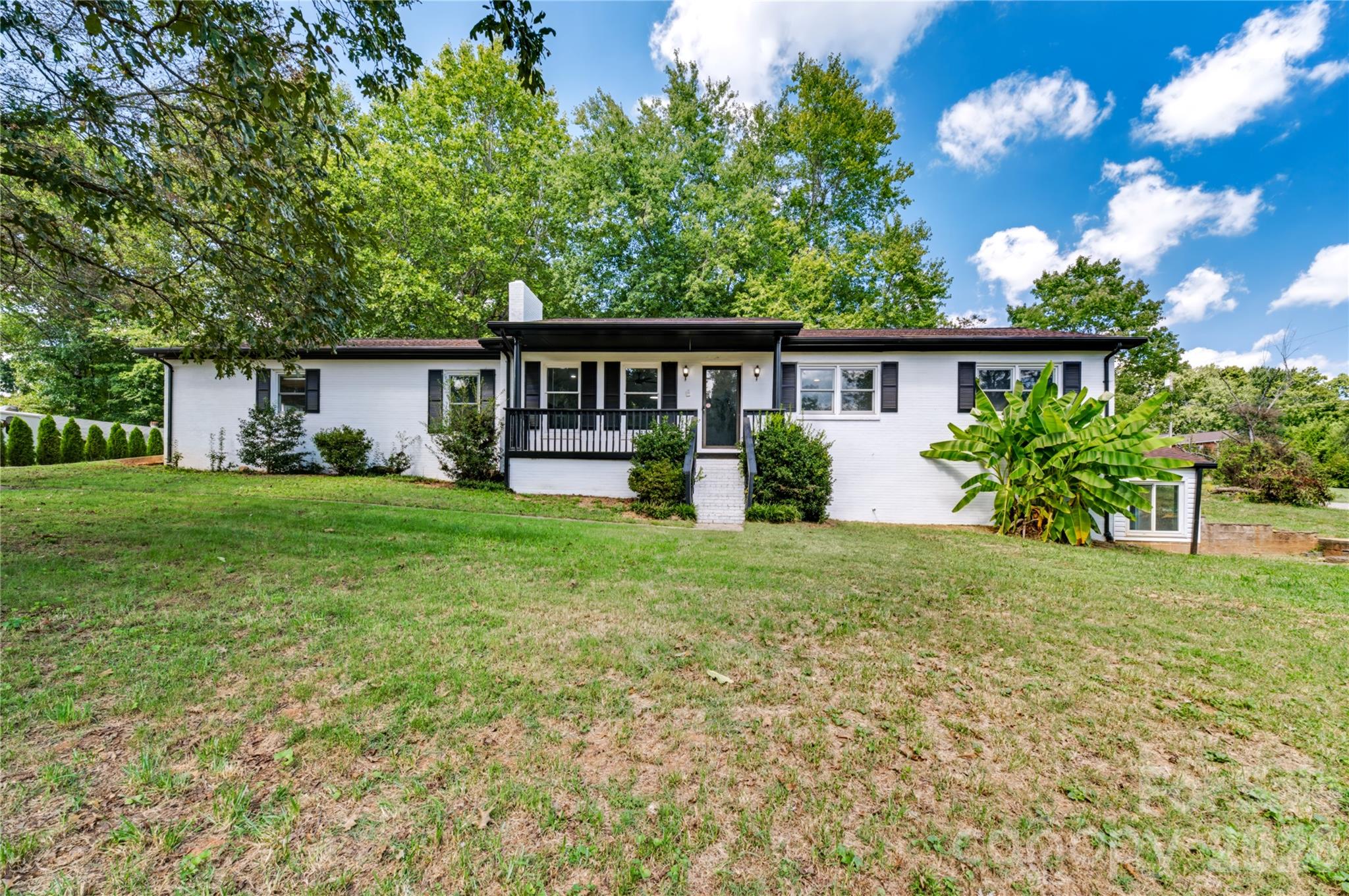 2537 Brentwood Circle Property Photo 1