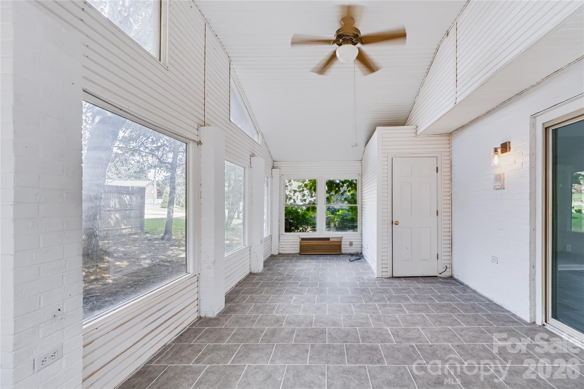 2537 Brentwood Circle Property Photo 11