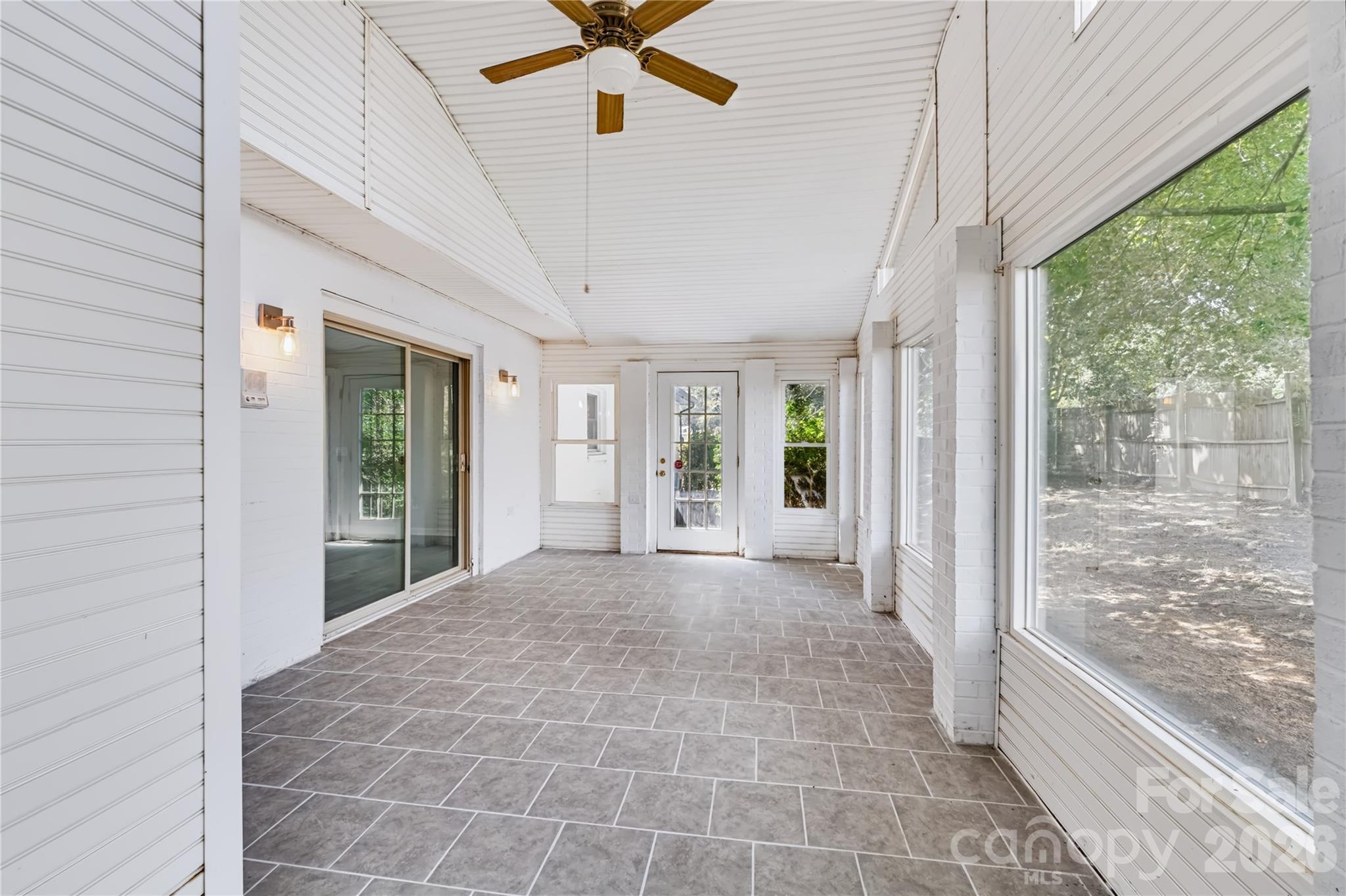 2537 Brentwood Circle Property Photo 12