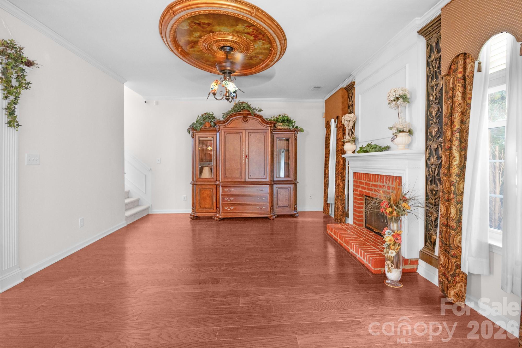 11623 Fox Hill Drive Property Photo 9