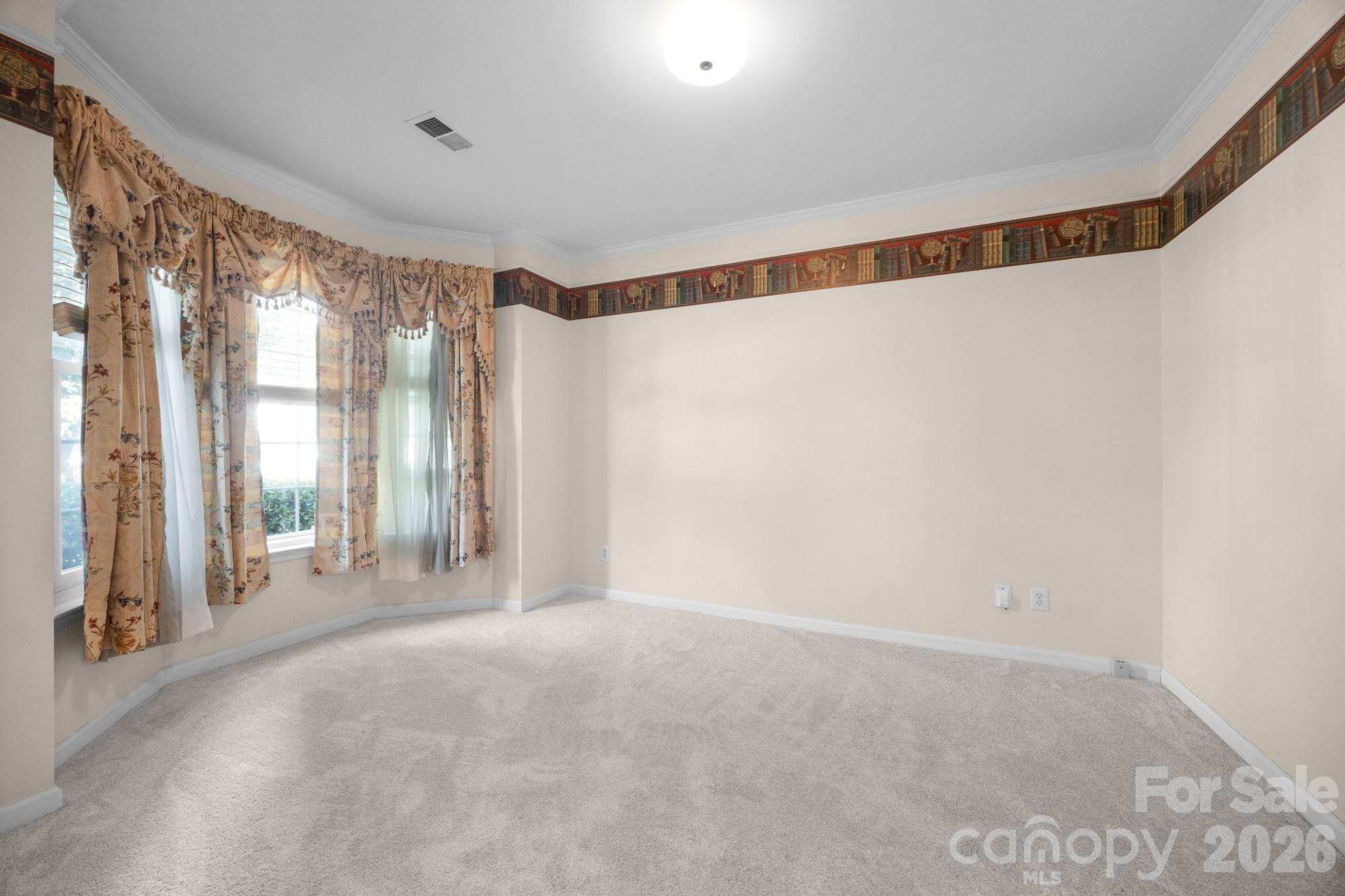 11623 Fox Hill Drive Property Photo 14